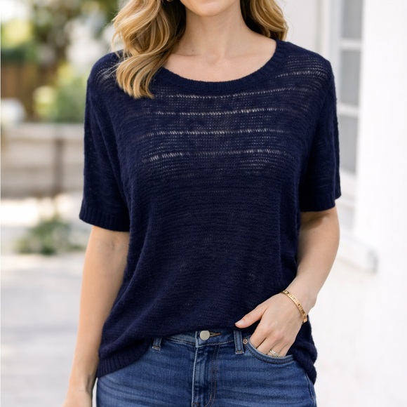 Jaclyn Smith Tops - Jaclyn‎ Smith, Woman's size S, short sleeve, blue, pullover top XXL